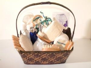 Illustration for article titled Putting Together a Guest Basket 'Cause My Mama is Visiting!
